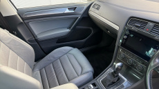 Volkswagen Golf 99kW e-Golf 35kWh 5dr Auto Electric Hatchback